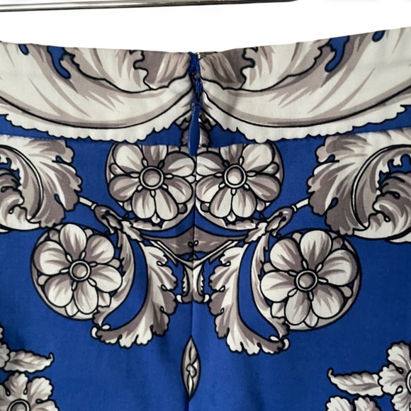 💕SOLD💕Anthropologie Gorgeous Pencil Skirt - Picture 6 of 9